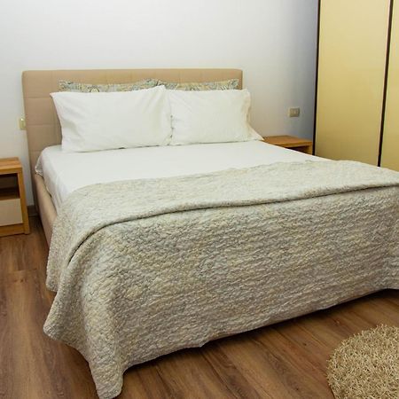 Lucas Central Relaxing House Tirana Bagian luar foto