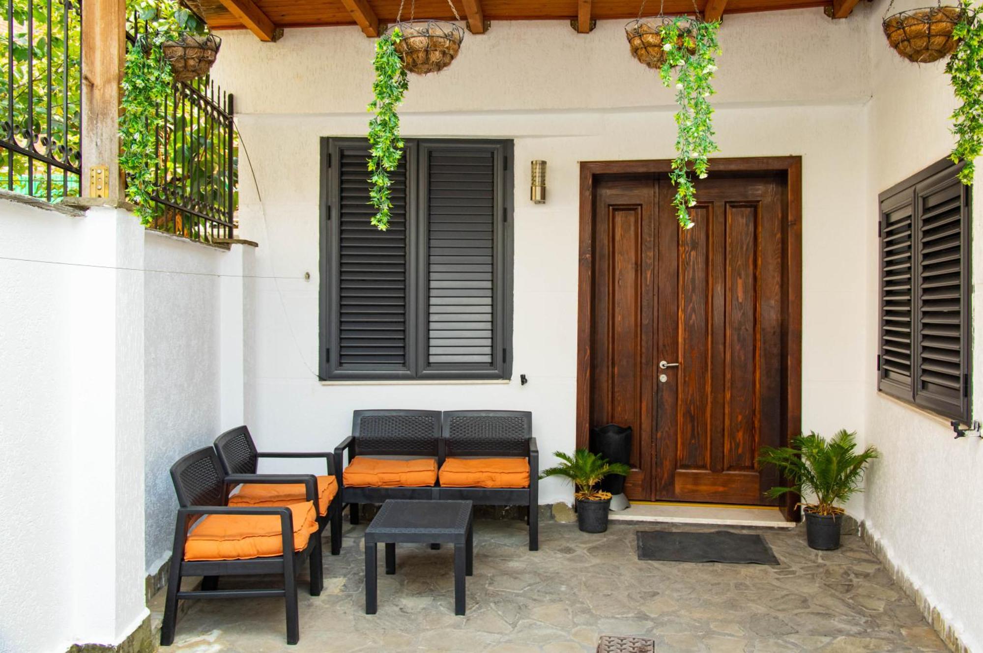 Lucas Central Relaxing House Tirana Bagian luar foto