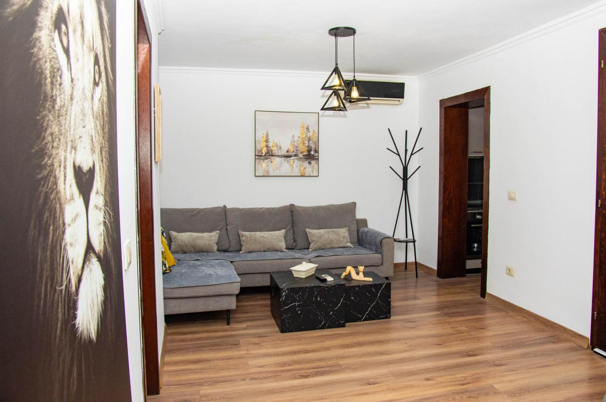 Lucas Central Relaxing House Tirana Bagian luar foto