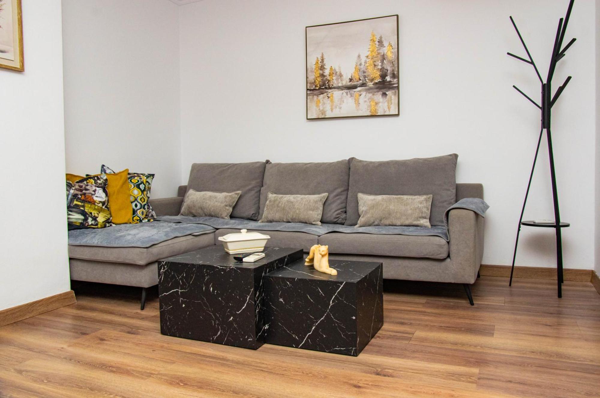 Lucas Central Relaxing House Tirana Bagian luar foto