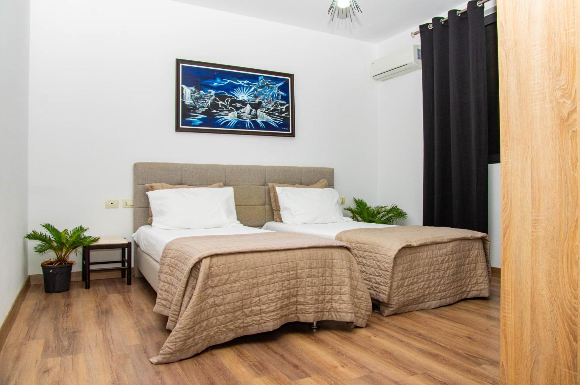 Lucas Central Relaxing House Tirana Bagian luar foto
